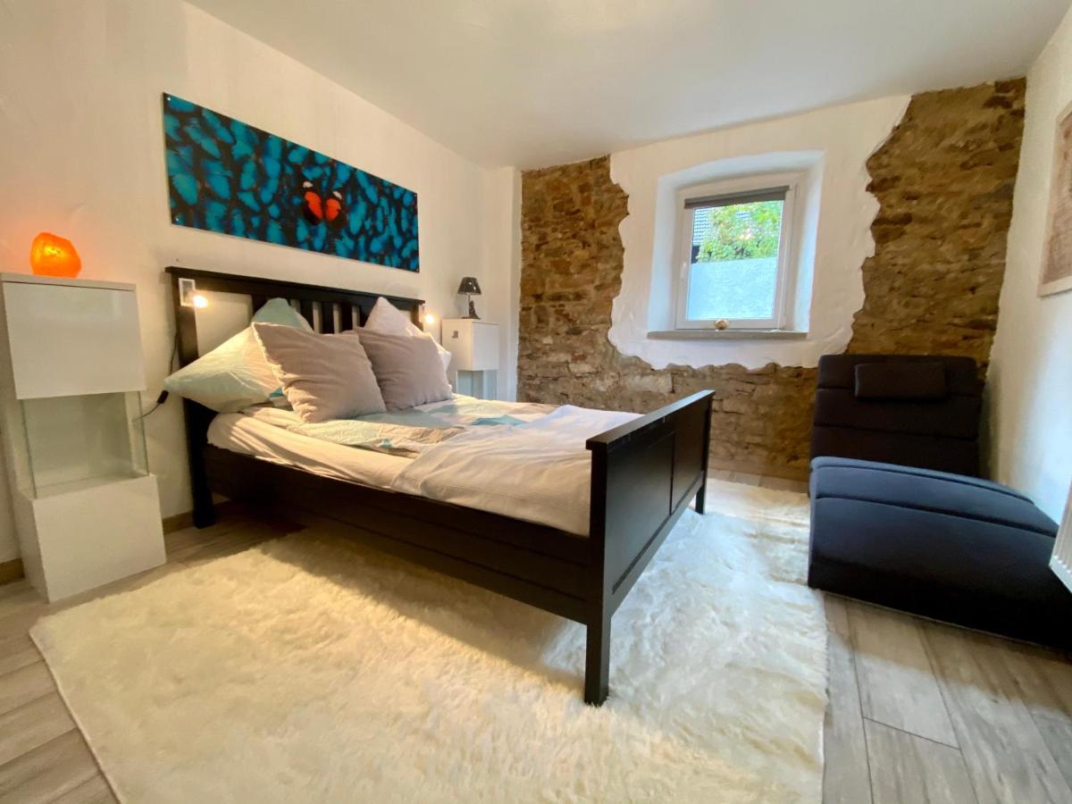 Eifelstein, Apartment Mit Whirlpool Und Ofen Dahlem  Esterno foto